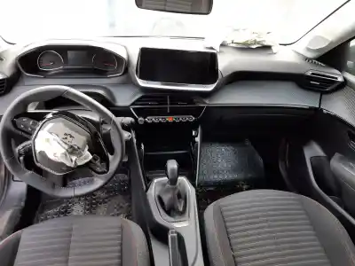 Veículo de Sucata peugeot 208 (p2) active do ano 2001 alimentado hm05