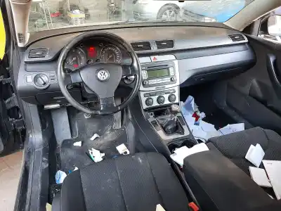 Здавання транспортного засобу volkswagen passat b6 variant (3c5) 2.0 tdi 16v року 2001 потужний bkp
