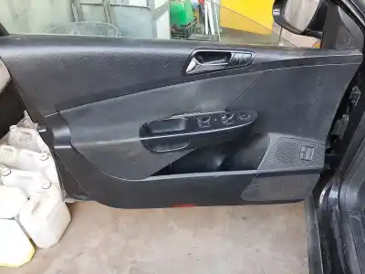 Здавання транспортного засобу volkswagen passat b6 variant (3c5) 2.0 tdi 16v року 2001 потужний bkp