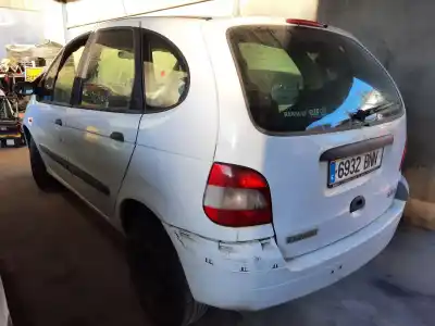 Verschrottungsfahrzeug renault   des jahres 2001 angetrieben f9q744