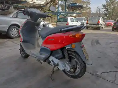 Veículo de Sucata piaggio (vespa) fly fly 50 do ano 2001 alimentado 