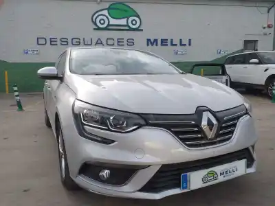 Véhicule à la ferraille RENAULT MEGANE IV BERLINA 5P Zen de l'année 2001 alimenté K9K657