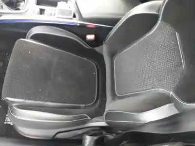 Veículo de Sucata renault megane iv berlina 5p zen do ano 2001 alimentado k9k657