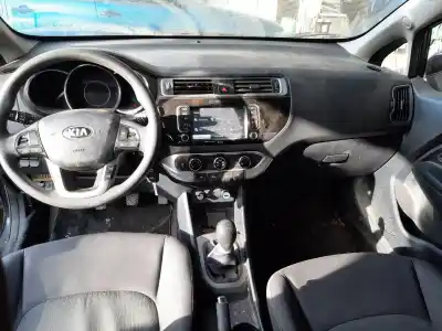 Veículo de Sucata kia rio concept do ano 2015 alimentado d3fa