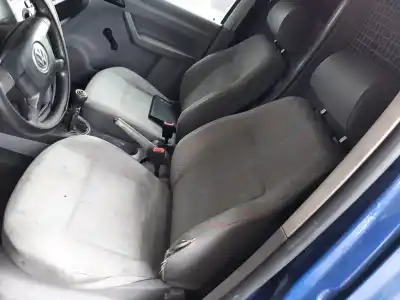 Veículo de Sucata volkswagen caddy ka/kb (2k) furg. 69 cv / 51 kw do ano 2001 alimentado bst