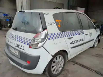 Veículo de Sucata renault scenic ii emotion do ano 2008 alimentado f9q818