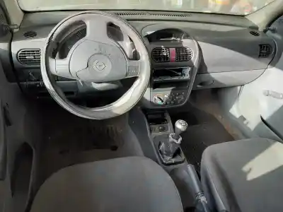 Здавання транспортного засобу opel corsa c (x01) 1.0 (f08, f68) року 2001 потужний z10xe