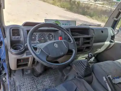 Veículo de Sucata renault maxity fg 130.35/45 131 cv / 96 kw do ano 2008 alimentado yd25