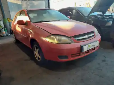 Veículo de Sucata chevrolet lacetti se do ano 2001 alimentado f14d3