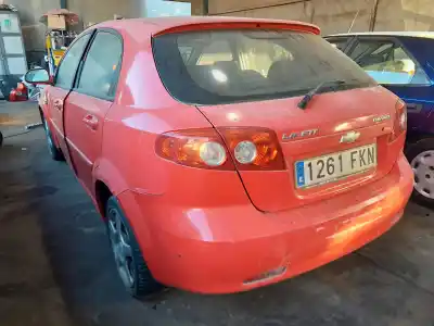 Veículo de Sucata chevrolet lacetti se do ano 2001 alimentado f14d3