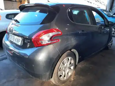 Veículo de Sucata peugeot 208 allure do ano 2001 alimentado 9h06