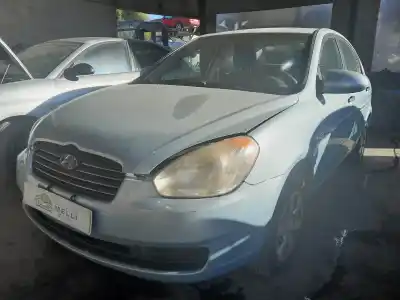 Sloopvoertuig hyundai accent (mc) gl crdi van het jaar 2007 aangedreven d4fa