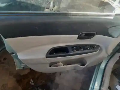 Sloopvoertuig hyundai accent (mc) gl crdi van het jaar 2007 aangedreven d4fa