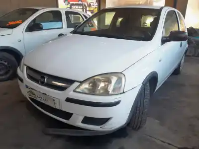 Veicolo di demolizione opel corsa c essentia dell'anno 2006 alimentato z13dt