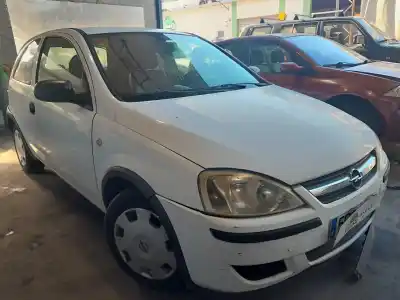 Veicolo di demolizione opel corsa c essentia dell'anno 2006 alimentato z13dt