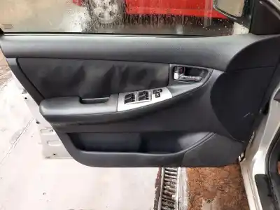 Veículo de Sucata toyota corolla (_e12_) 1.4 d (nde120_) do ano 2006 alimentado 1ndtv