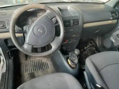 Утилизация автомобиля renault clio ii fase ii (b/cb0) authentique 58 cv / 43 kw года 2003 питание d7f720