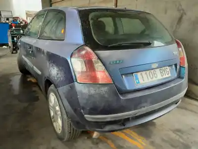 Veículo de Sucata fiat stilo (192) 1.9 jtd cat do ano 2002 alimentado 192a1000