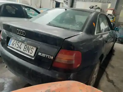 Veículo de Sucata audi a4 berlina (b5) 2.5 tdi do ano 2001 alimentado 