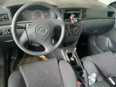 Veículo de Sucata toyota corolla (_e12_) 1.4 vvt-i (zze120_) do ano 2003 alimentado 4zzfe