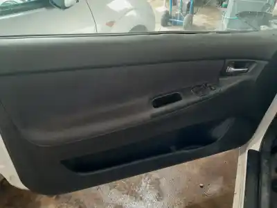 Veículo de Sucata toyota corolla (_e12_) 1.4 vvt-i (zze120_) do ano 2003 alimentado 4zzfe