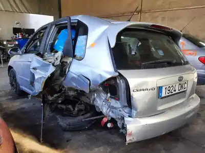 Sloopvoertuig kia cerato i fastback (ld) 1.6 van het jaar 2005 aangedreven g4ed