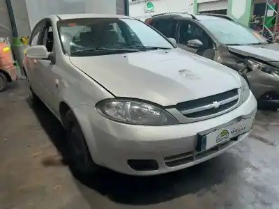 Veículo de Sucata daewoo lacetti sx do ano 2004 alimentado f16d3