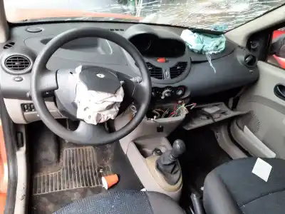 Veicolo di demolizione renault twingo authentique dell'anno 2008 alimentato d7f800