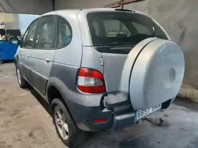 Scrapping Vehicle renault scenic rx4 (ja0) 1.9 dci salomon of the year 2001 powered f9q740