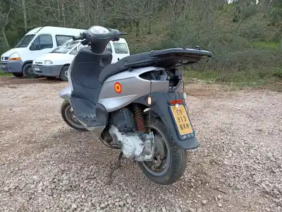 Veículo de Sucata piaggio (vespa) fly fly 50 do ano 2010 alimentado 