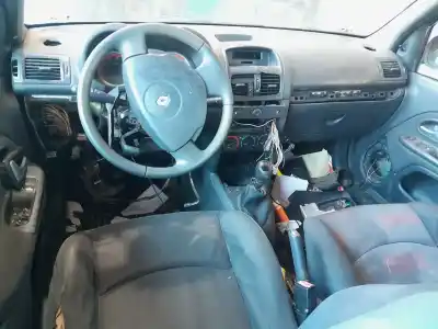 Veículo de Sucata renault clio ii fase ii (b/cb0) authentique do ano 2004 alimentado d4f712