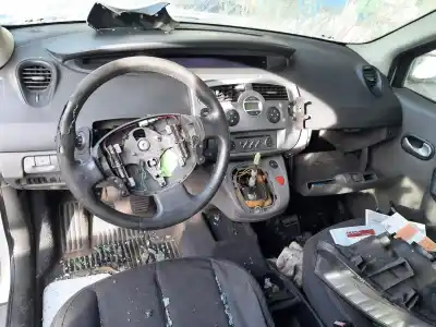 Veículo de Sucata renault scenic ii dynamique 131 cv / 96 kw do ano 2008 alimentado f9q