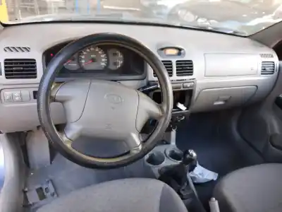 Scrapping Vehicle kia rio rs berlina of the year 2004 powered a3d