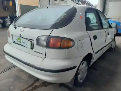 Veículo de Sucata daewoo lanos se do ano 2000 alimentado a15sms