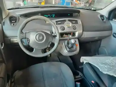 Véhicule à la ferraille renault scenic iii dynamique de l'année 2007 alimenté k9k732