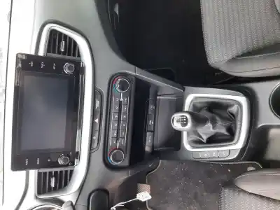 Veículo de Sucata kia xceed drive do ano 2022 alimentado g3le