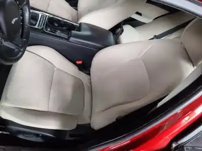 Veículo de Sucata jaguar xe prestige do ano 2015 alimentado 204dta