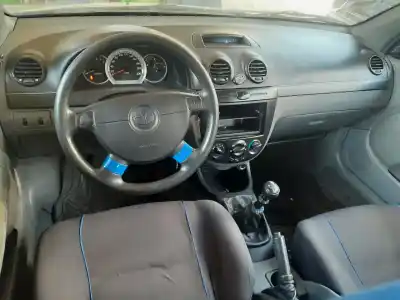 Veículo de Sucata daewoo lacetti se do ano 2004 alimentado f14d3