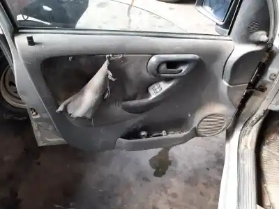 Veículo de Sucata opel combo tour do ano 2003 alimentado y17dtl