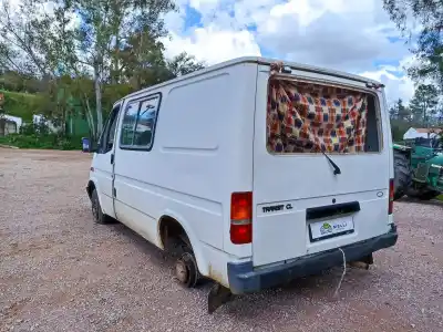 Здавання транспортного засобу ford transit, combi/bus 86/92 combi ft 100 року 2001 потужний 4da
