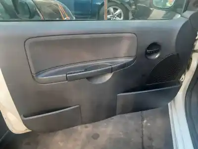 Veículo de Sucata citroen c2 empresa do ano 2004 alimentado 8hx