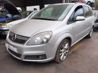 Veículo de Sucata opel zafira b enjoy do ano 2005 alimentado z19dt