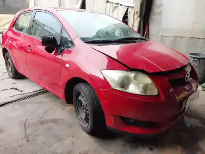 Veículo de Sucata toyota auris luna do ano 2001 alimentado 1zr