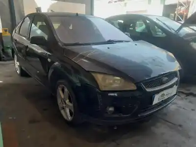 Veículo de Sucata ford focus berlina (cap) ambiente (d) do ano 2001 alimentado kkda