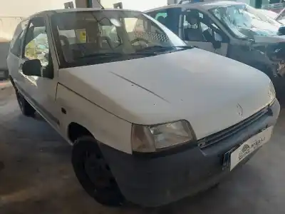 Véhicule à la ferraille renault clio i fase i+ii (b/c57) 1.4 de l'année 1992 alimenté e6j