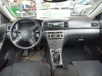 Scrapping Vehicle toyota corolla (e12) 2.0 d-4d sol sedán of the year 2005 powered 1cdftv