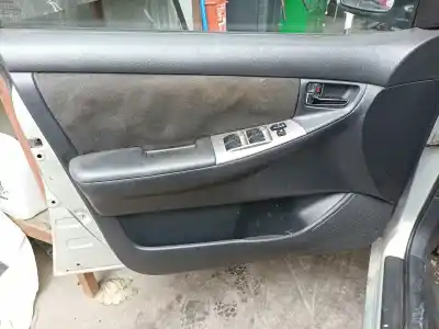 Scrapping Vehicle toyota corolla (e12) 2.0 d-4d sol sedán of the year 2005 powered 1cdftv