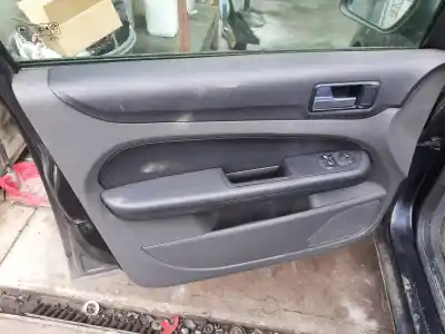 Veículo de Sucata ford focus berlina (cap) trend do ano 2005 alimentado g8da
