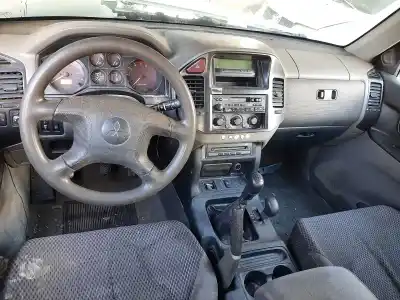 Здавання транспортного засобу mitsubishi montero (v60/v70) 3.2 di-d avance року 2001 потужний 4m41