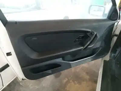 Veículo de Sucata bmw 3 compact (e46) 316 ti do ano 2001 alimentado n46b18a